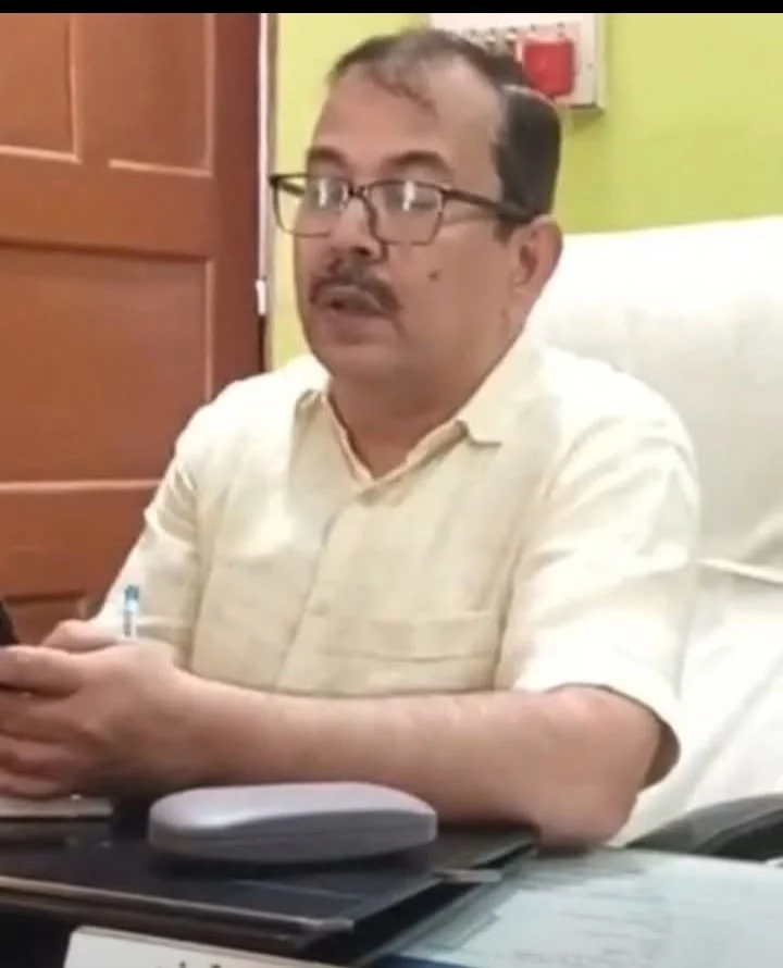 अधिकारी (डीएसओ) संतोष विक्रम शाही